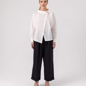 Jackie - Lockere Bluse mit Stehkragen
